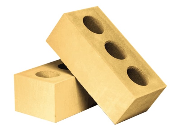 Kirpich-silikatnyj-pustotelyj-utolshhennyj-zheltyj-Zelenokumskij