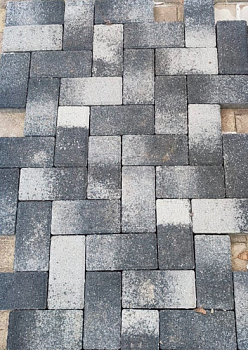 Брусчатка 40х100х200 Хаски Гранит САПФИР (в поддоне 20м2 в ряду 1м2)