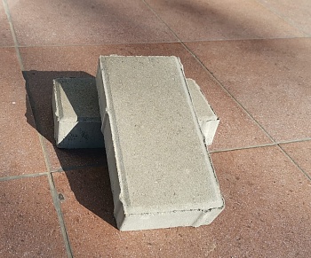 Брусчатка 40х100х200 серая ТЕРЕМ (в ряду 1,08м2) 17,28м2