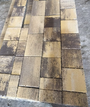 Тротуарная плитка Новый город Каракум, гладкая САПФИР (40 мм) (в поддоне 18,5м2 в ряду 0,92м2)