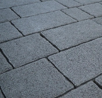 Тротуарная плитка Сан-Марко 60мм (Новый город) черный гранит (12,96м2 в ряду 1,08м2) Ландшафт